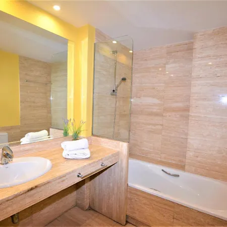 Apartment Service - Papiol 1º 2ª